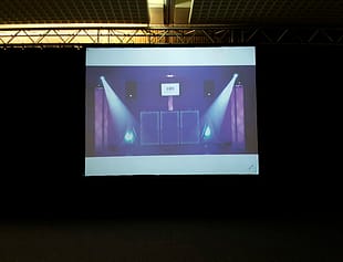 pantalla-videoproyeccion pantalla de vídeo proyección en evento de empresa