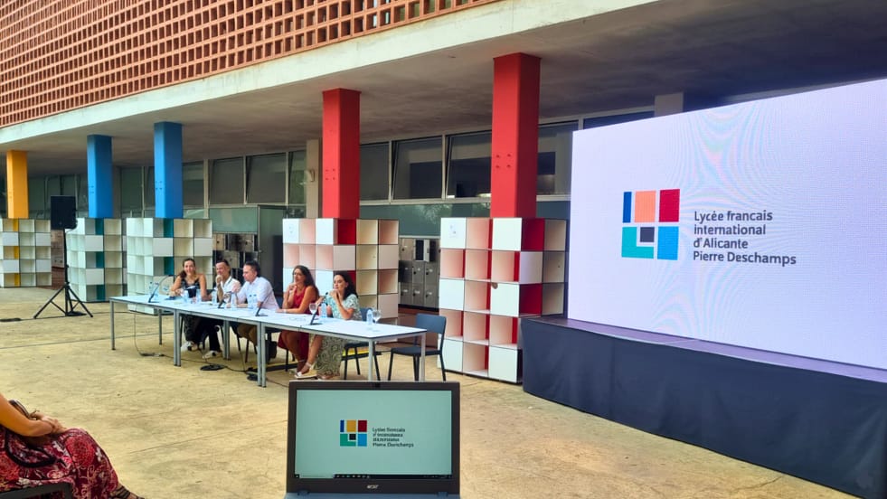 alquiler-material-audiovisual-eventos-alicante