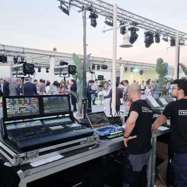 Sonido e iluminación para evento en Alicante 